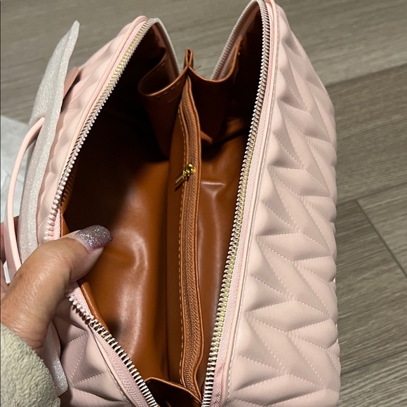 Pink Quilted Women's make up bag - Picture 3 of 6